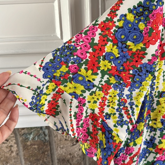 Talbots floral blouse - Picture 3 of 6